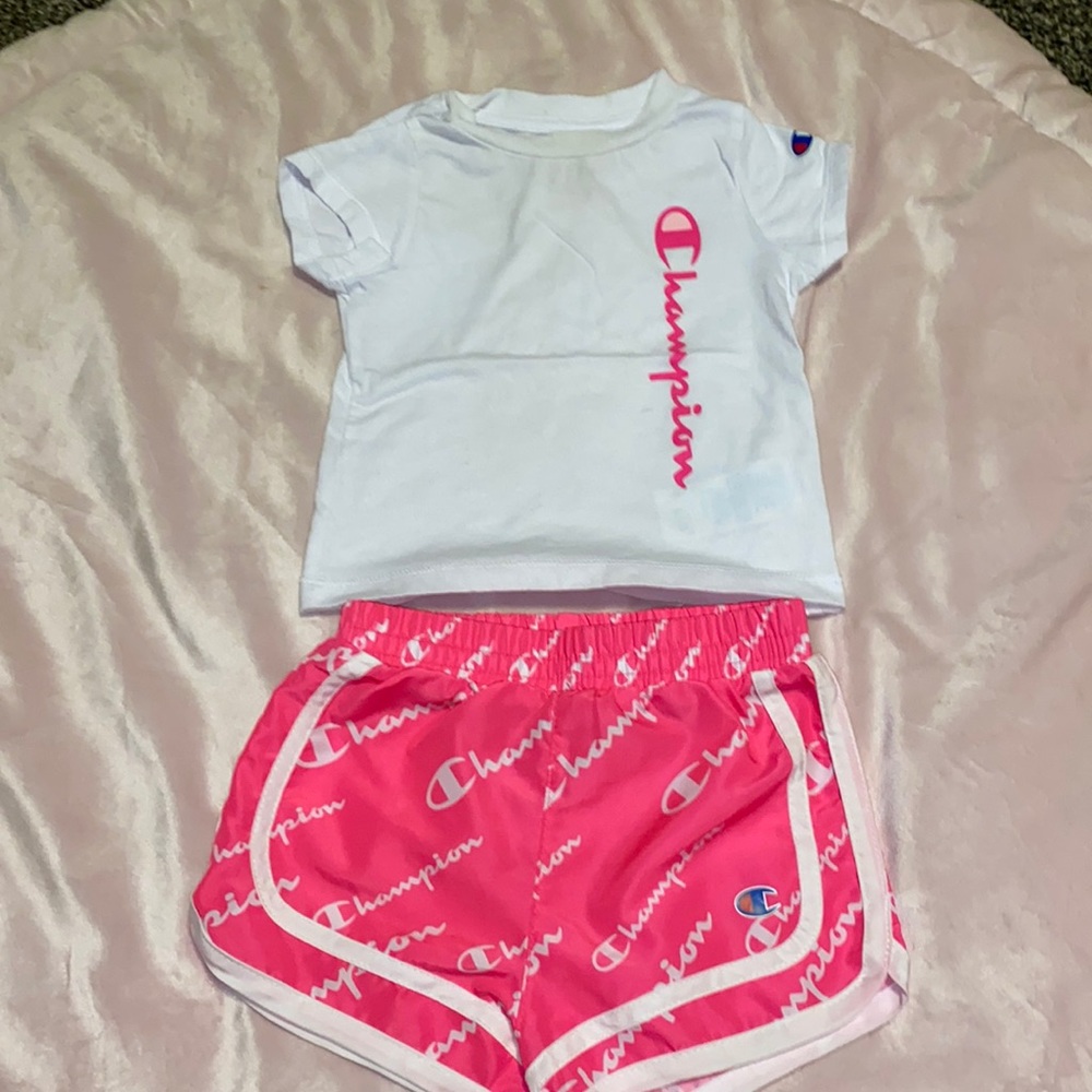 Baby girl Champion shirt and shorts